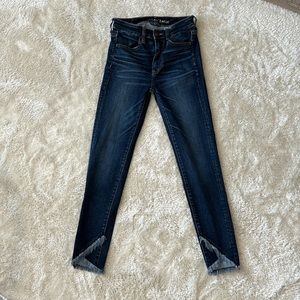 American Eagle “next-level stretch” frayed hem super high rise jegging crop